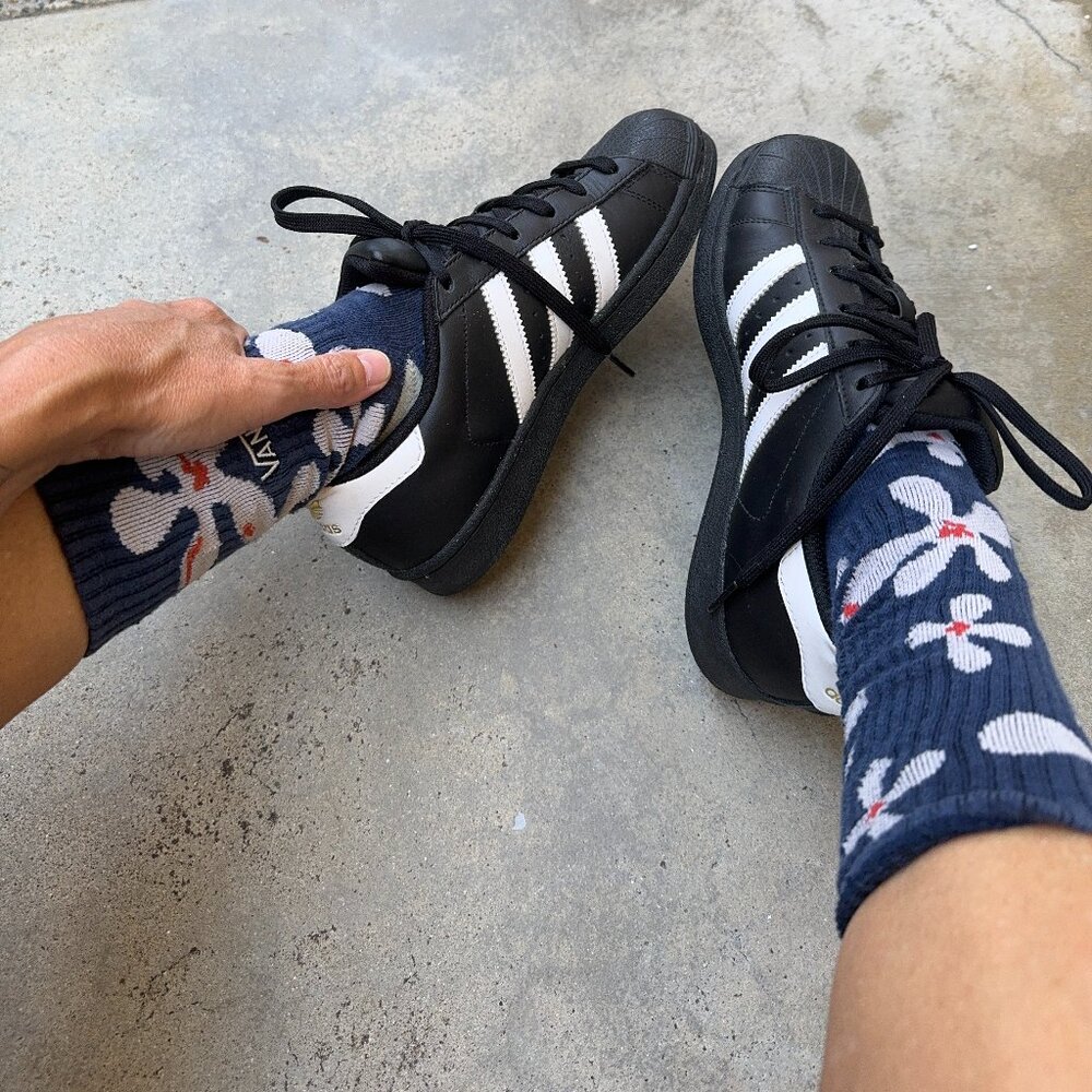 Shelltoe Black Adidas - Picture 2 of 11